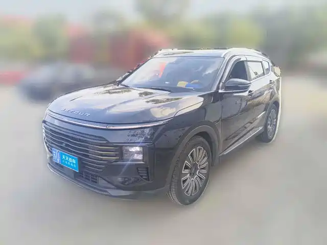 Jetour X70 PLUS 2025 1.5T Elite 7-seater