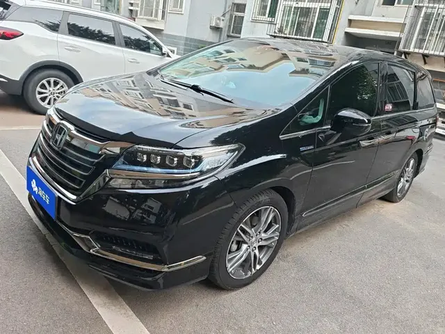 Honda Elysion 2019 2.0L Hybrid Luxury Edition