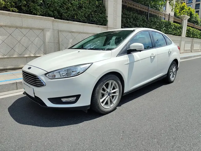 Ford Focus 2018 Sedan Classic EcoBoost 125 Automatic Super Trend Smart Edition