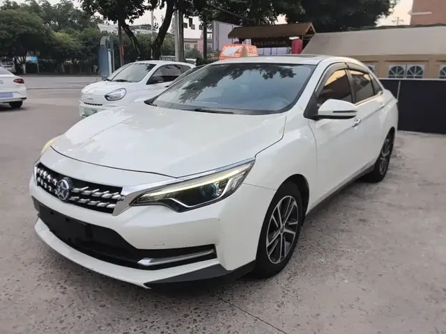 Venucia D60 2018 1.6L CVT Smart Elite Edition