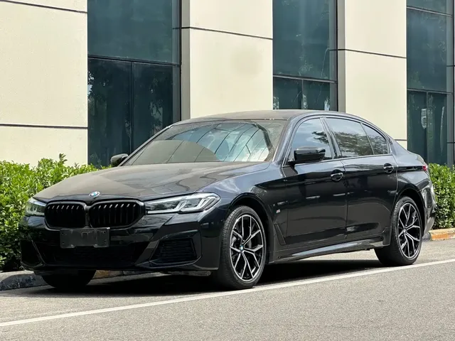 BMW 5 Series 2022 Facelift 530Li Premium M Sport Package