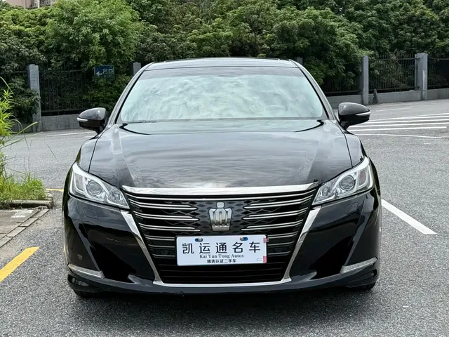 Toyota Crown 2018 2.0T Fashion Edition
