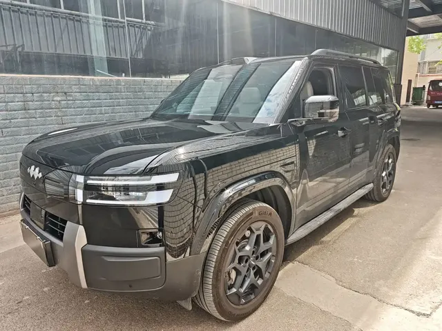 Fang Cheng Bao Titanium 7 2025 AWD Base Model