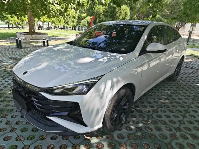 Dongfeng Aeolus Yixuan 2025 1.5L Auto Luxury