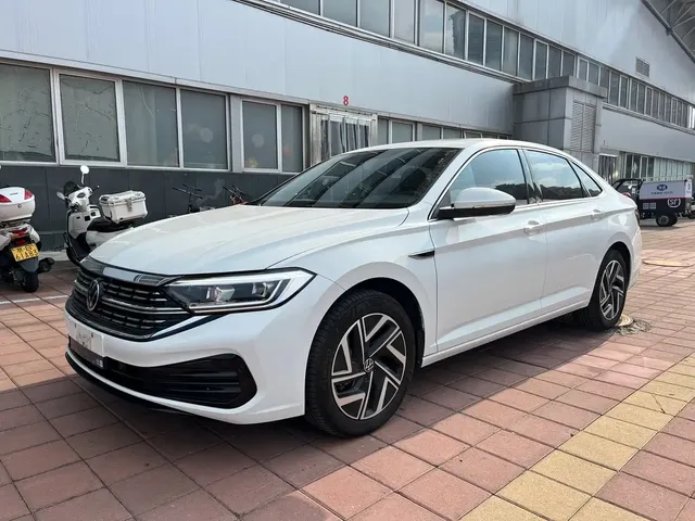 Volkswagen Sagitar 2025 300TSI DSG Surpass Edition