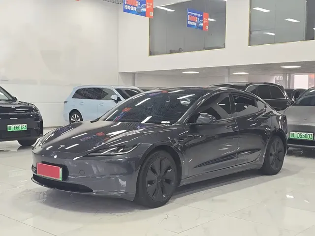 Tesla Model 3 2023 Rear-Wheel Drive