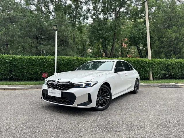BMW 3 Series 2023 330Li M Sport Dark Night Package