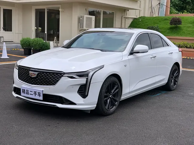 Cadillac CT4 2022 28T Fashion Style