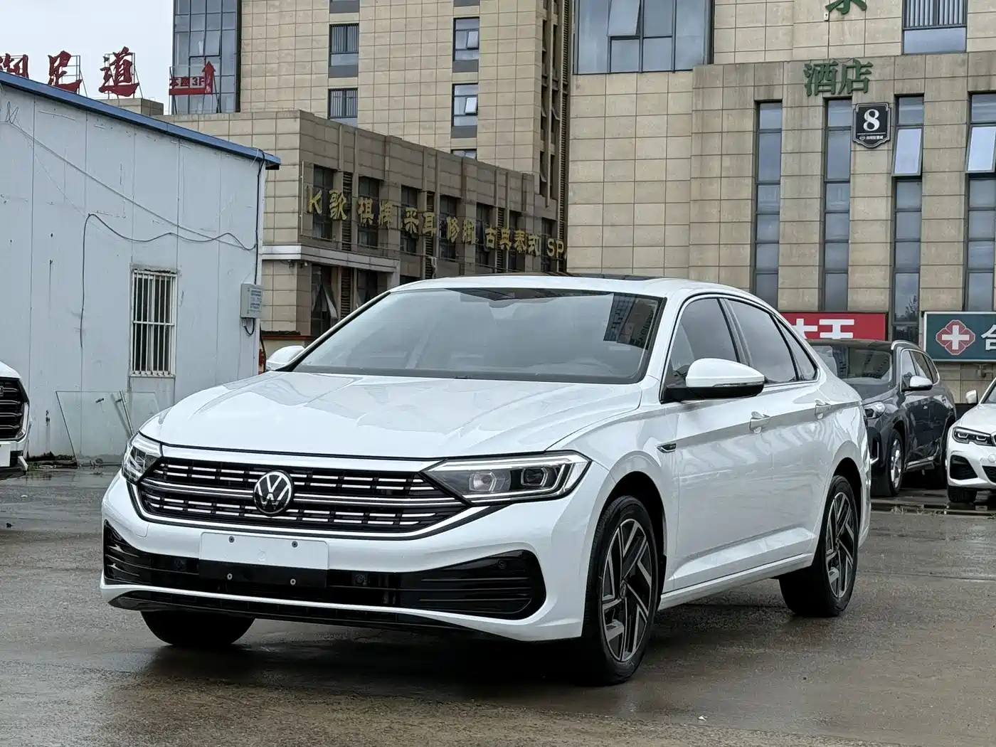 Volkswagen Sagitar 2023 Model Year 280TSI DSG Surpass Edition