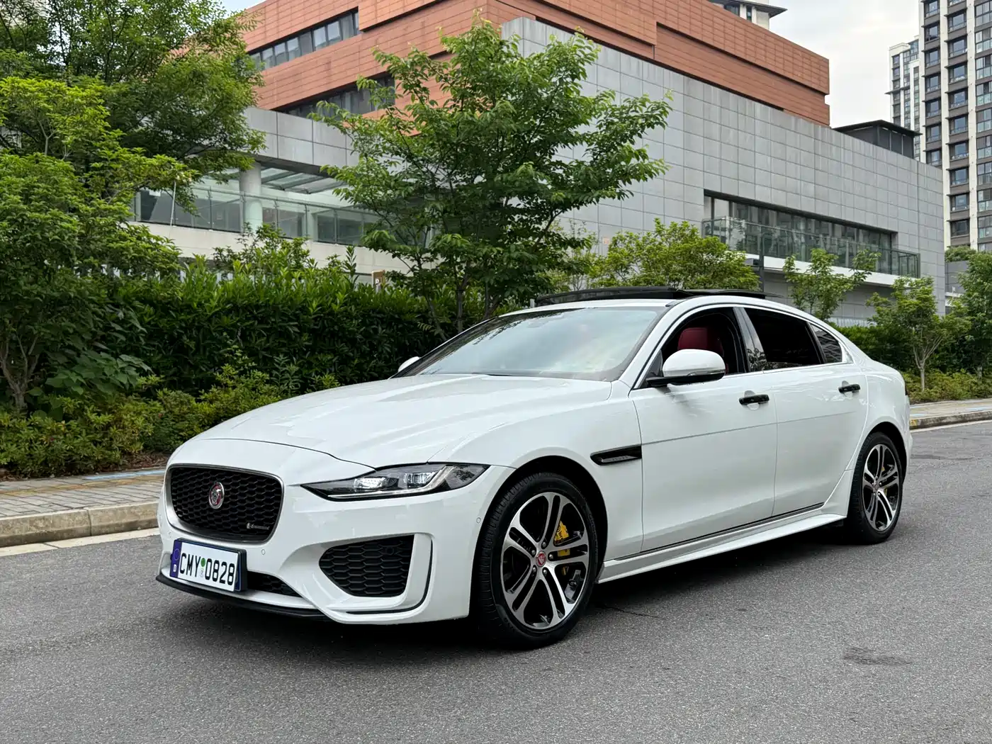 Jaguar XEL 2020 2.0T 200PS R-DYNAMIC S Progressive Sport Edition