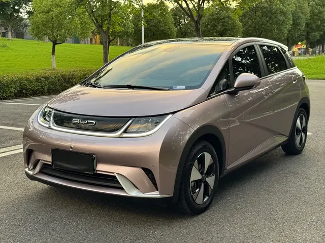 BYD Dolphin 2023 420km Fashion Edition