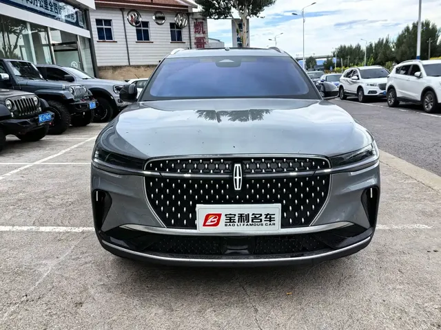 Lincoln Nautilus 2023 2.0T 4WD Prestige Edition