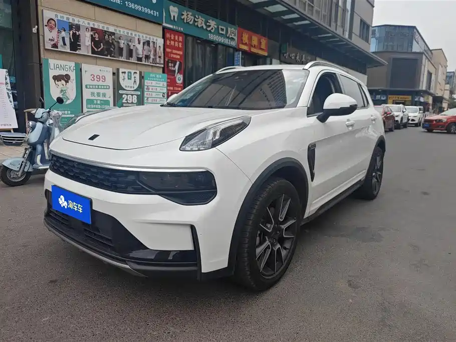 Lynk & Co 01 2021 2.0TD 2WD Pro