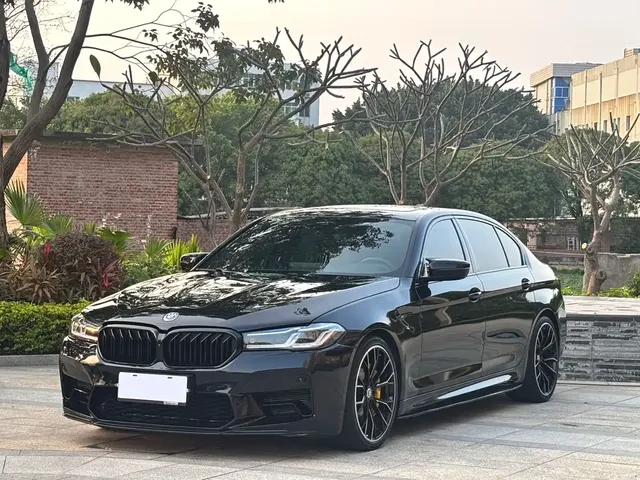 BMW 5 Series 2022 530Li Leading M Sport Package