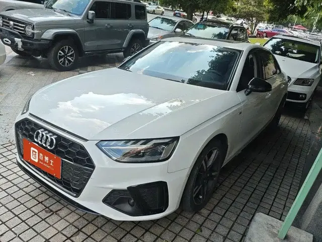 Audi A4L 2022 40 TFSI Luxury Dynamic