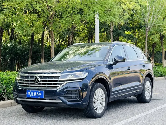 Volkswagen Touareg 2023 2.0TSI R-Line Edition