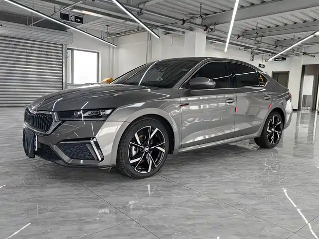 Škoda Octavia 2021 PRO TSI280 DSG Luxury Edition
