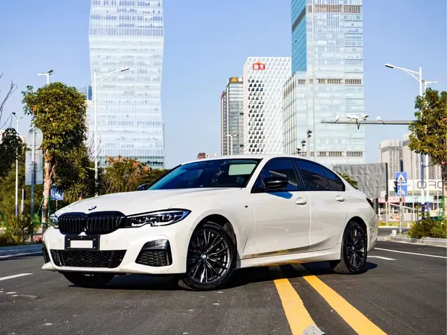BMW 3 Series 2021 330i M Sport Night Edition
