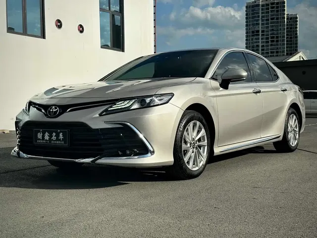 Toyota Camry 2023 2.0G Luxury Edition