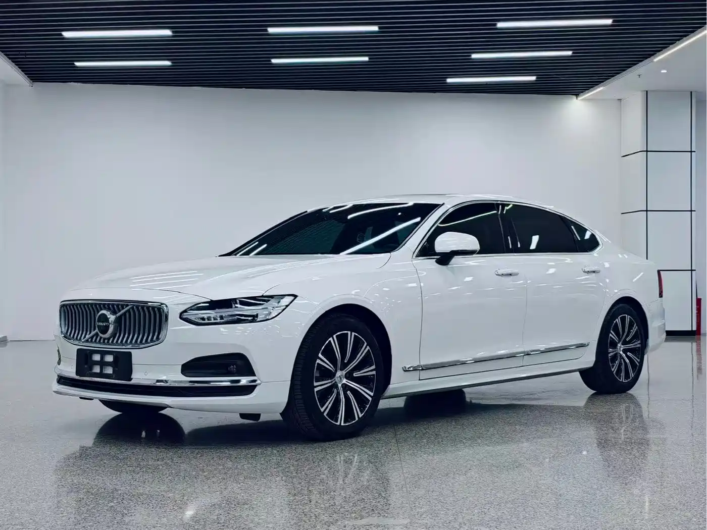 Volvo S90 2021 Model B5 Inscription Luxury Edition