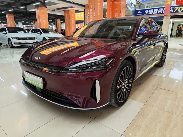 Chery Fengyun A9L 2025 Model 4WD High-performance Summit Edition
