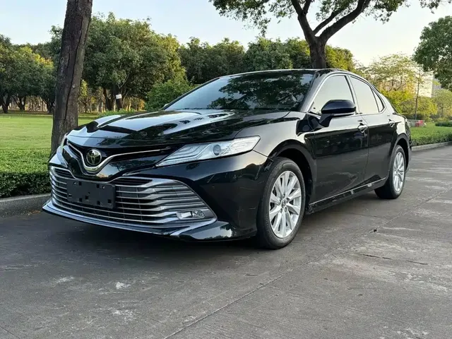 Toyota Camry 2018 2.0G Luxury Edition