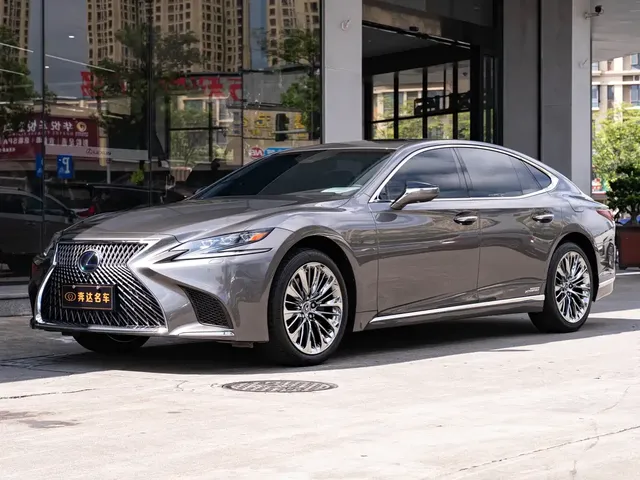 Lexus LS 2020 500h Executive (China VI)