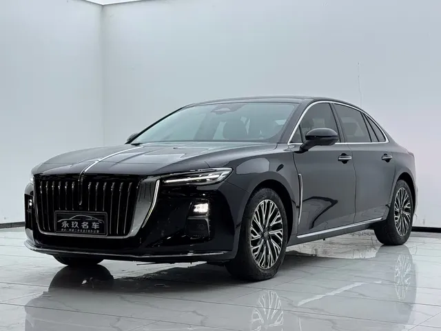 Hongqi H5 2024 2.0T Automatic Smart Connect Flag Smooth Edition