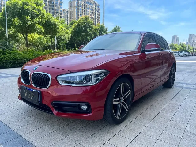 BMW 1 Series (Import) 2018 118i Sport Design Package