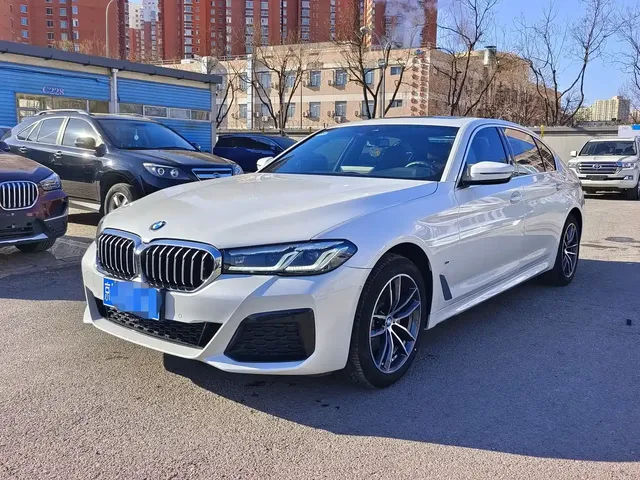 BMW 5 Series 2022 525Li M Sport Package