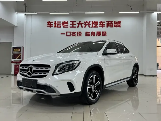 Mercedes-Benz GLA 2018 GLA 200 Fashion