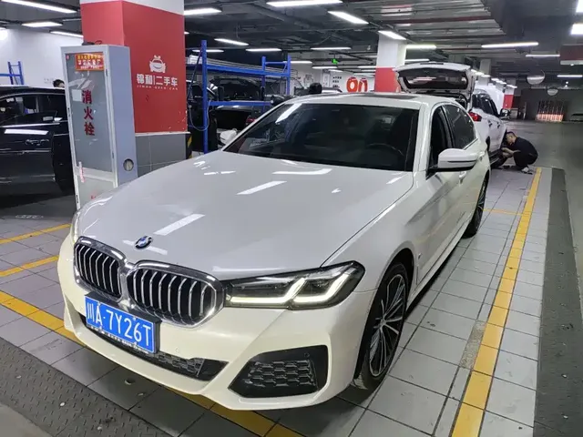 BMW 5 Series 2022 530Li Leading M Sport Package