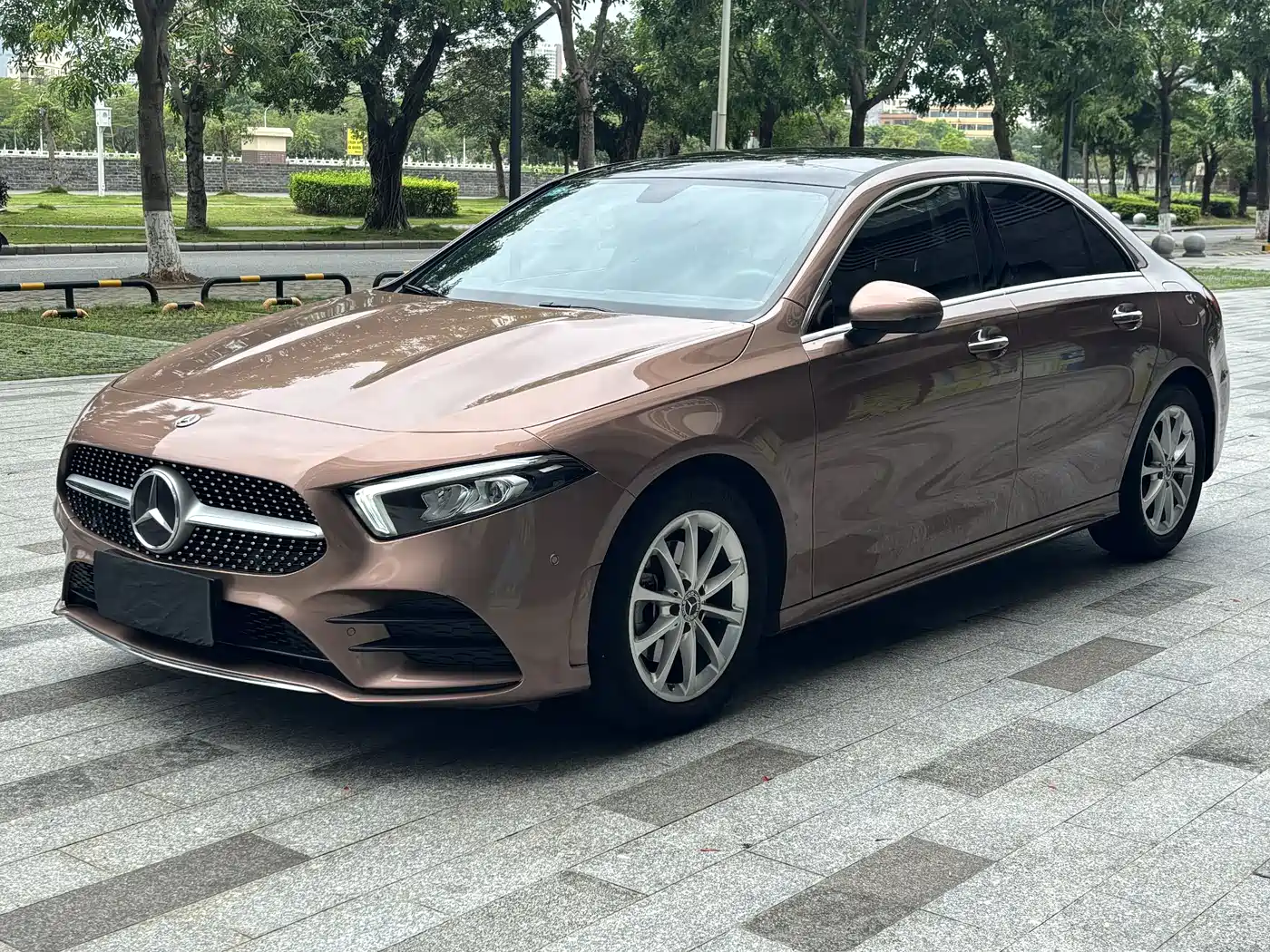 Mercedes-Benz A-Class 2021 A 200 L Sport Sedan Fashion Edition