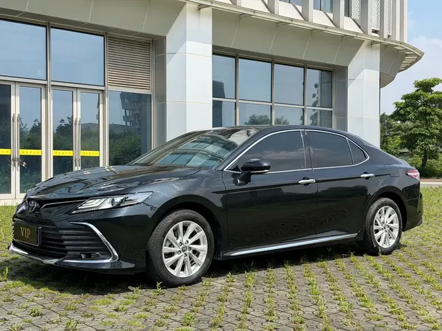 Toyota Camry 2023 2.0G Luxury Edition