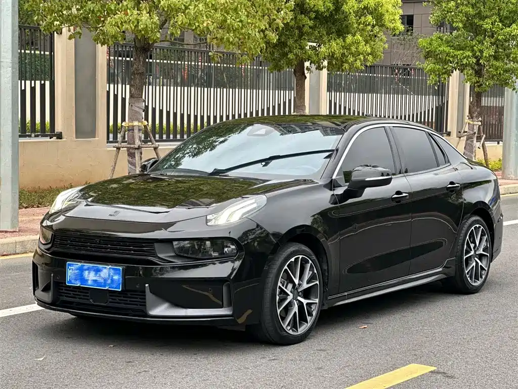 Lynk & Co 03 2021 2.0TD Auto Jin Champion Edition