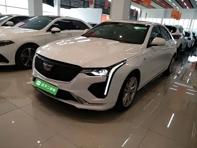Cadillac CT4 2022 28T Fashion Style