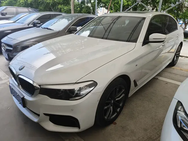BMW 5 Series 2019 525Li M Sport Package