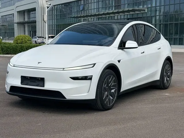 Tesla Model Y L 2025 Facelift Long Range AWD