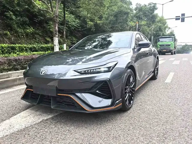 Changan UNI-V 2025 1.5T 500Bar Premium Sport Model