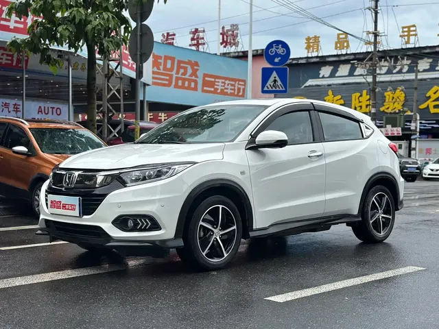 Honda Vezel 2020 1.5L CVT Pioneer