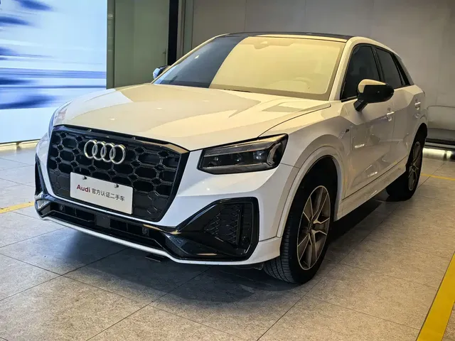 Audi Q2L 2022 35 TFSI Fashion Dynamic