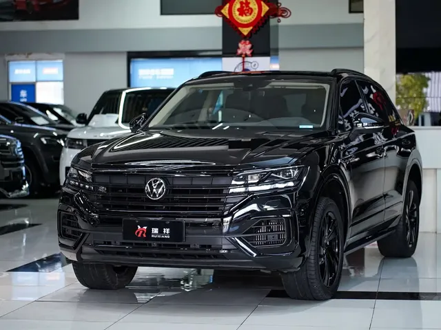Volkswagen Touareg 2023 3.0TSI R-Line Black Sports Package