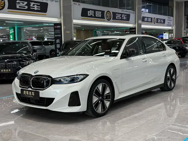 BMW i3 2023 eDrive 40 L Shadow Night Sport Package