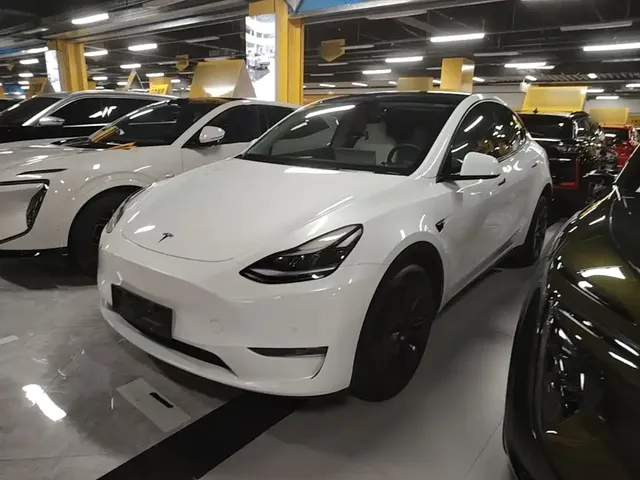Tesla Model Y 2022 Facelift Long Range All-Wheel Drive Version
