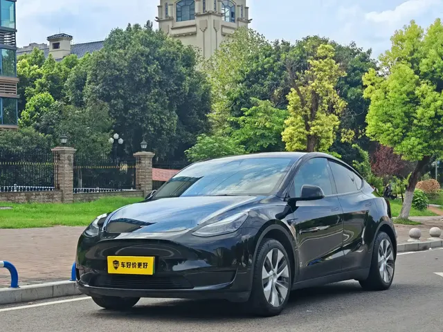 Tesla Model Y 2022 Facelift Rear-Wheel Drive Version