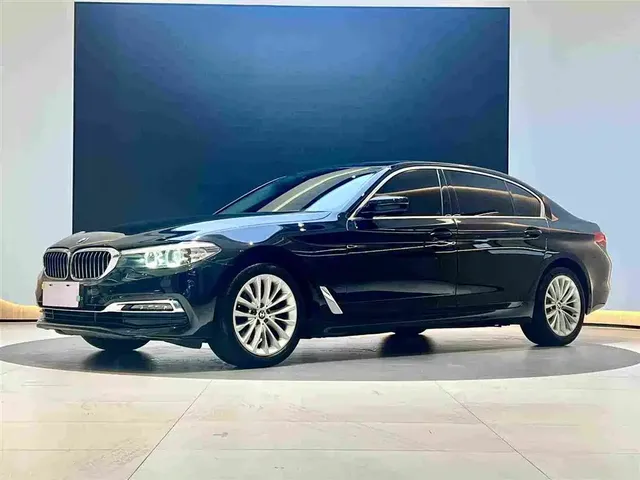BMW 5 Series 2019 525Li Luxury Package