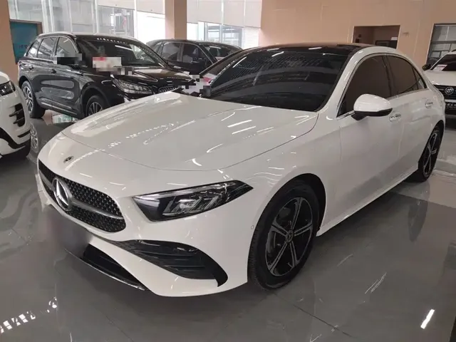 Mercedes-Benz A-Class 2025 A 200 L Fashion Edition