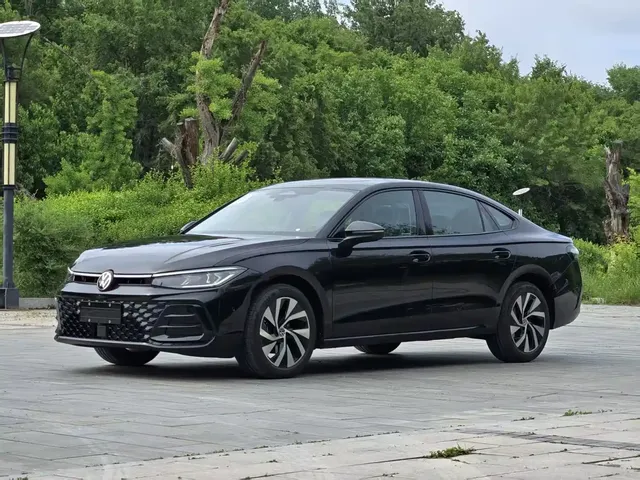 Volkswagen Passat 2026 Pro 380TSI Starlight Dragon Fortune Edition