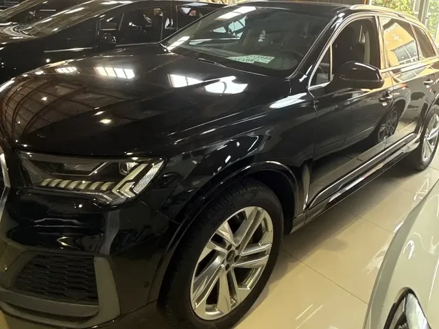 Audi Q7 2021 45 TFSI quattro S line Sport