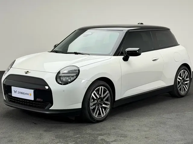 MINI Electric MINI COOPER 2025 Facelift 466km COOPER E Classic Trim